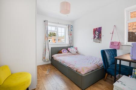 4 bedroom Detached house for sale in Eskdale, London Colney, AL2