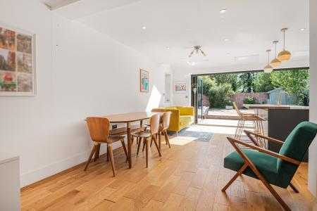 4 bedroom Detached house for sale in Eskdale, London Colney, AL2