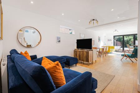 4 bedroom Detached house for sale in Eskdale, London Colney, AL2