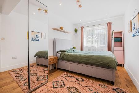 4 bedroom Detached house for sale in Eskdale, London Colney, AL2
