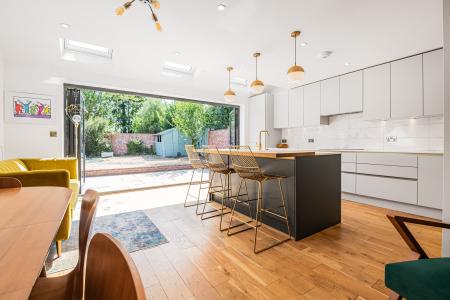 4 bedroom Detached house for sale in Eskdale, London Colney, AL2