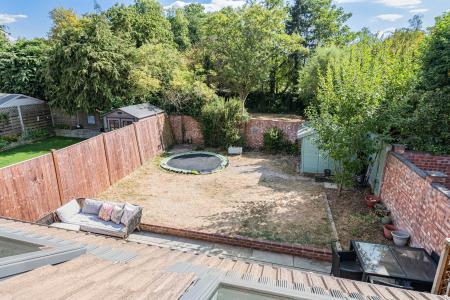 4 bedroom Detached house for sale in Eskdale, London Colney, AL2