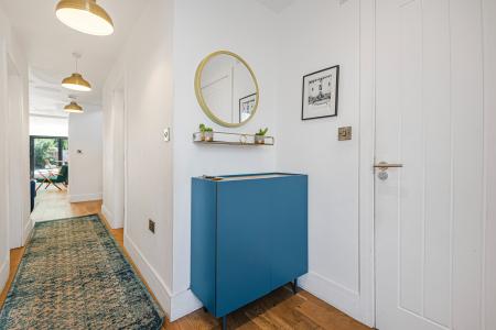 4 bedroom Detached house for sale in Eskdale, London Colney, AL2