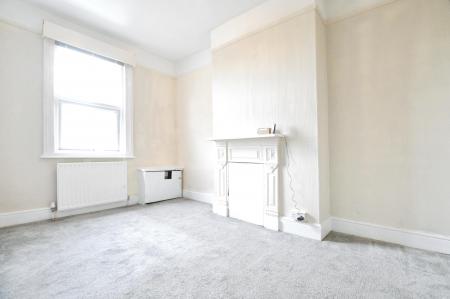 2 bedroom Maisonette to let in Hatfield Road, St Albans, AL1