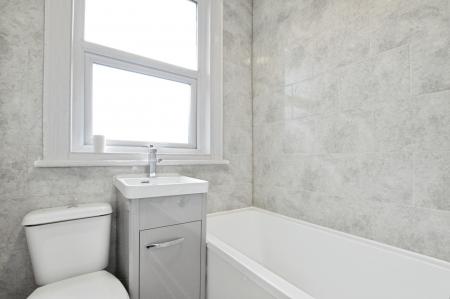 2 bedroom Maisonette to let in Hatfield Road, St Albans, AL1