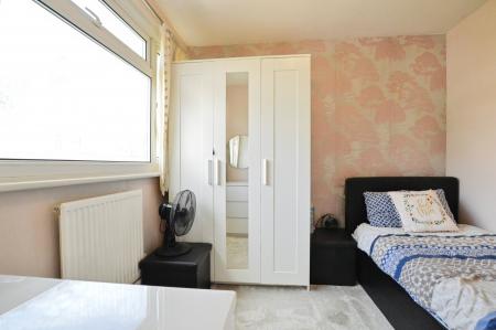 3 bedroom House to let in Cotlandswick, London Colney, AL2