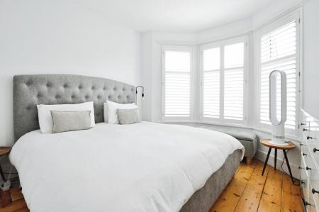 4 bedroom Semi-detached house to let in Cornwall Road, St Albans, AL1