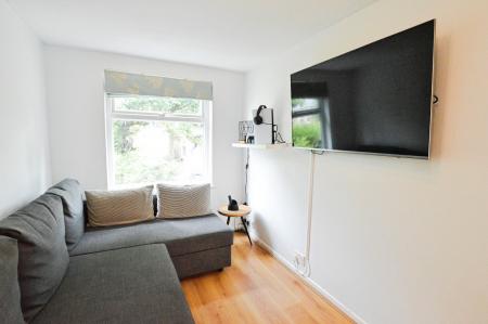 4 bedroom Semi-detached house to let in Cornwall Road, St Albans, AL1