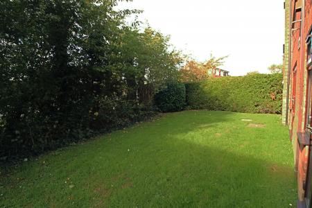 1 bedroom Ground floor maisonette to let in Middlefield, Hatfield, AL10