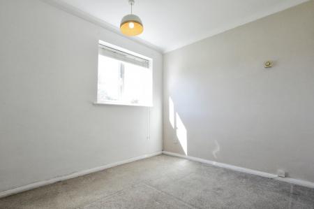 1 bedroom Flat to let in High Street, Colney Heath, AL4