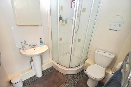 1 bedroom Flat to let in Holywell Hill, St Albans, AL1
