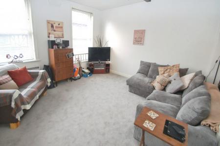 1 bedroom Flat to let in Holywell Hill, St Albans, AL1