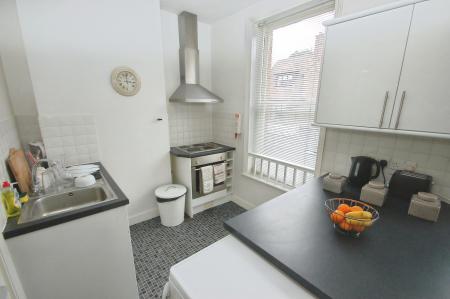 1 bedroom Flat to let in Holywell Hill, St Albans, AL1