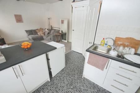 1 bedroom Flat to let in Holywell Hill, St Albans, AL1