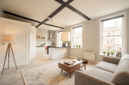 1 bedroom Flat to let in Holywell Hill, St Albans, AL1