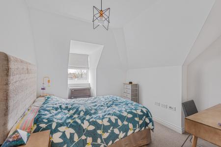 2 bedroom Flat to let in Verona Court, St Albans, AL1