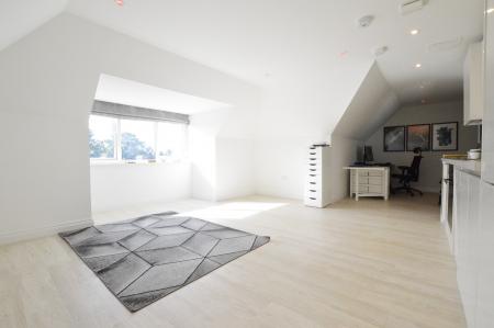 2 bedroom Flat to let in Verona Court, St Albans, AL1