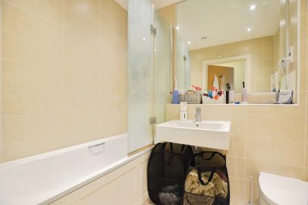 1 bedroom Flat to let in Charrington Place, St Albans, AL1