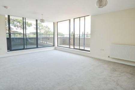 2 bedroom Penthouse to let in Newsom Place, St Albans, AL1