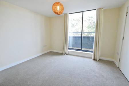 2 bedroom Penthouse to let in Newsom Place, St Albans, AL1