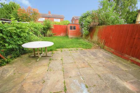 3 bedroom Semi-detached house to let in Clover Way, Hatfield, AL10