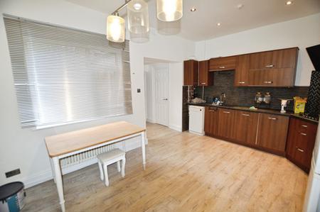 3 bedroom Terraced House to let in North Cottages, St Albans, AL2