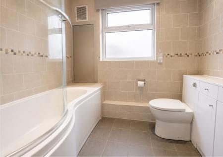 3 bedroom Terraced House to let in North Cottages, St Albans, AL2