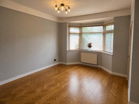 3 bedroom Terraced House to let in North Cottages, St Albans, AL2