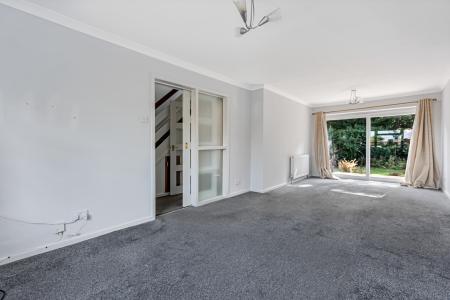 4 bedroom Detached house for sale in Grovelands, St Albans, AL2