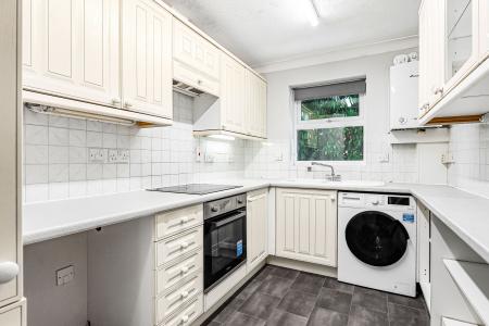 2 bedroom Flat for sale in Lansdowne Place London Road, St Albans, AL1