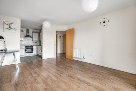 1 bedroom Flat for sale in Parkhouse Court, Hatfield, AL10