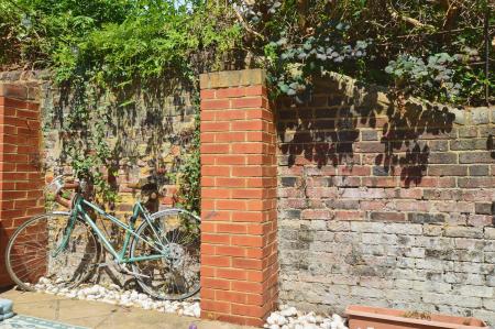 2 bedroom Terraced House for sale in Bedford Road, St Albans, AL1