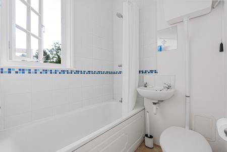 1 bedroom Flat for sale in 28 Queenslander Lemsford Road, St Albans, AL1