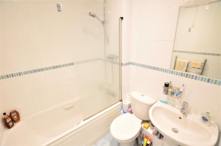 1 bedroom Maisonette to let in Cambridge Road, St Albans, AL1