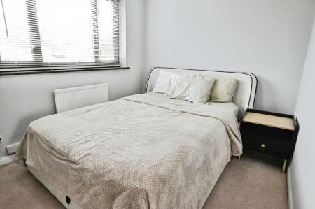 2 bedroom Terraced House to let in Colney Heath Lane, St Albans, AL4