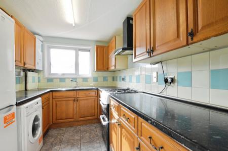 2 bedroom Flat to let in Lectern Lane, St Albans, AL1