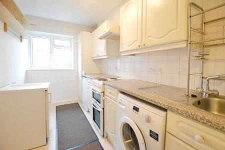 1 bedroom Flat to let in Hughenden Road, St Albans, AL4