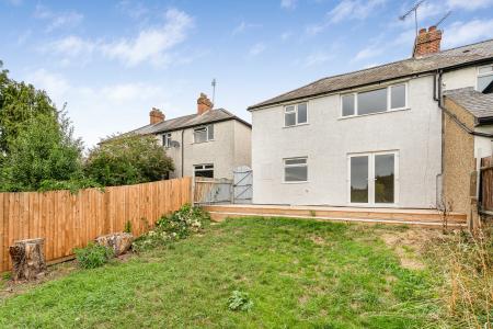 3 bedroom Semi-detached house for sale in Old London Road, St Albans, AL1