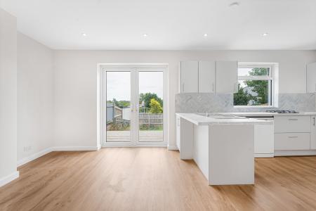 3 bedroom Semi-detached house for sale in Old London Road, St Albans, AL1