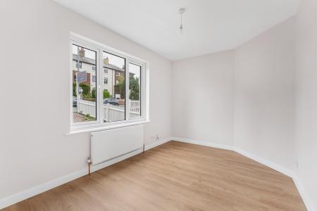 3 bedroom Semi-detached house for sale in Old London Road, St Albans, AL1