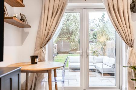 2 bedroom Maisonette for sale in Sycamore Drive, St Albans, AL2