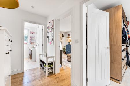 2 bedroom Maisonette for sale in Sycamore Drive, St Albans, AL2