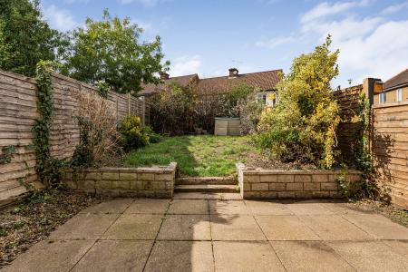 3 bedroom Terraced House for sale in Doggetts Way, St Albans, AL1
