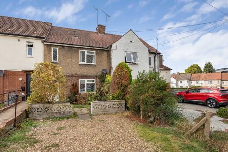 3 bedroom Terraced House for sale in Doggetts Way, St Albans, AL1