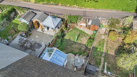 3 bedroom Terraced House for sale in Coombes Road, London Colney, AL2
