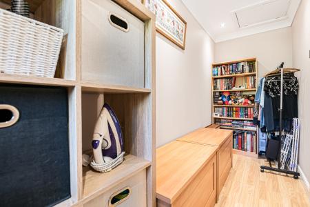 3 bedroom Terraced House for sale in Coombes Road, London Colney, AL2