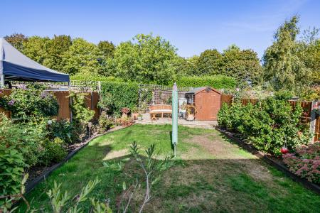 3 bedroom Terraced House for sale in Coombes Road, London Colney, AL2