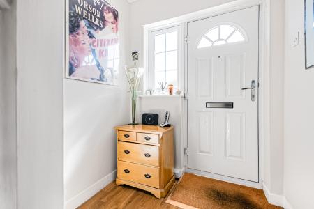 3 bedroom Terraced House for sale in Coombes Road, London Colney, AL2