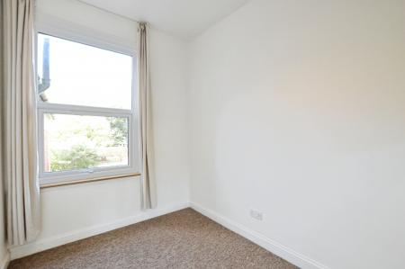 1 bedroom Flat to let in 23 Granville Road, St Albans, AL1