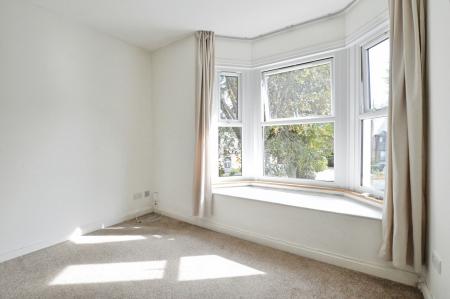 1 bedroom Flat to let in 23 Granville Road, St Albans, AL1